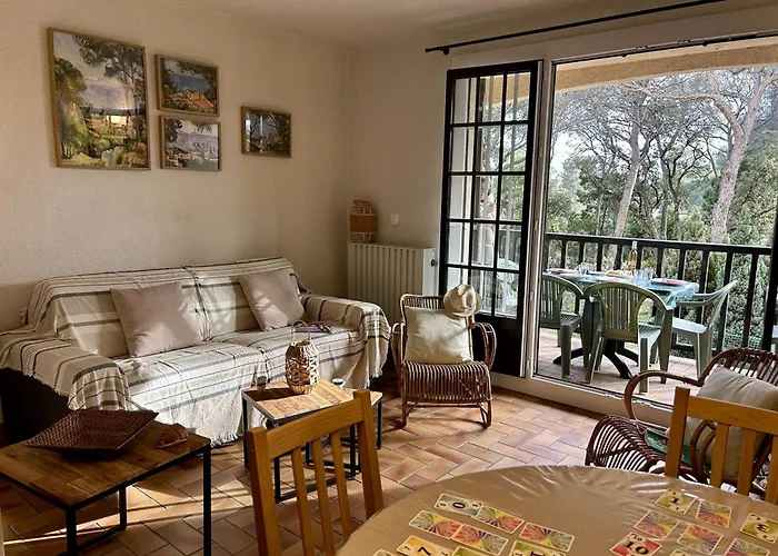 Apartmán Avec Piscine Et Parking - 4 Pers. - Fr-1-226a-214
