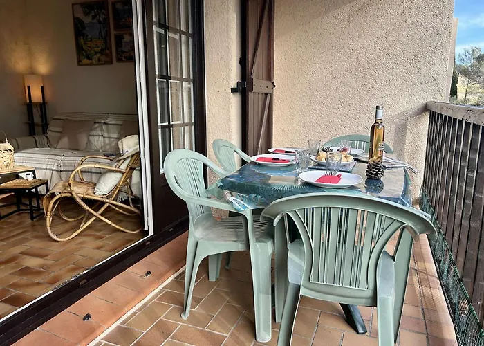 Apartmán Avec Piscine Et Parking - 4 Pers. - Fr-1-226a-214 *